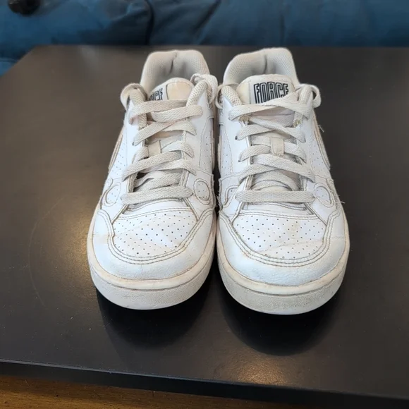 Nike Size 6Y Son Of Force (GS) 615153-109 Youth White Athletic Sneaker Shoes - Picture 2 of 5